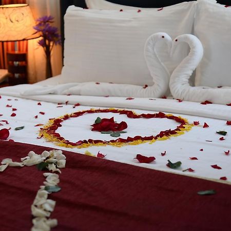 Lazaani Hotel Colombo Extérieur photo