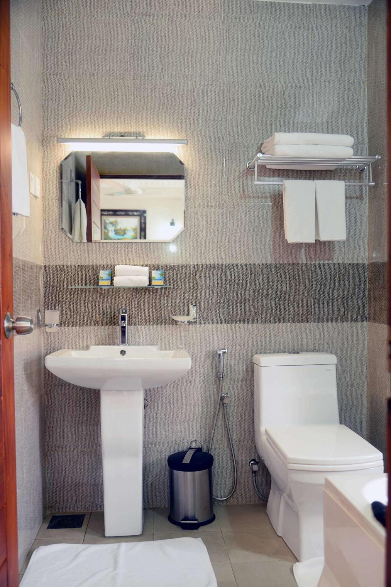 Lazaani Hotel Colombo Extérieur photo