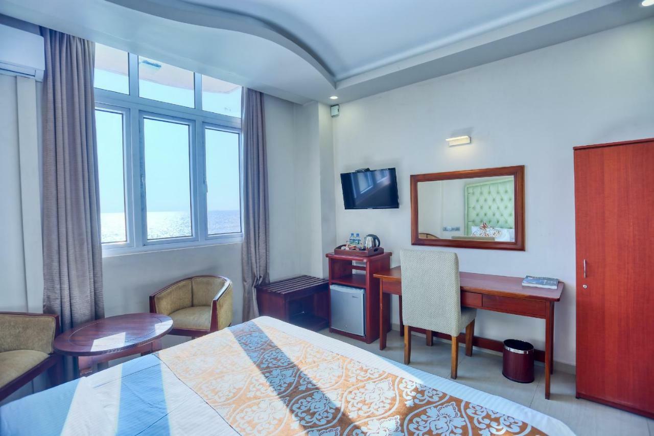 Lazaani Hotel Colombo Extérieur photo